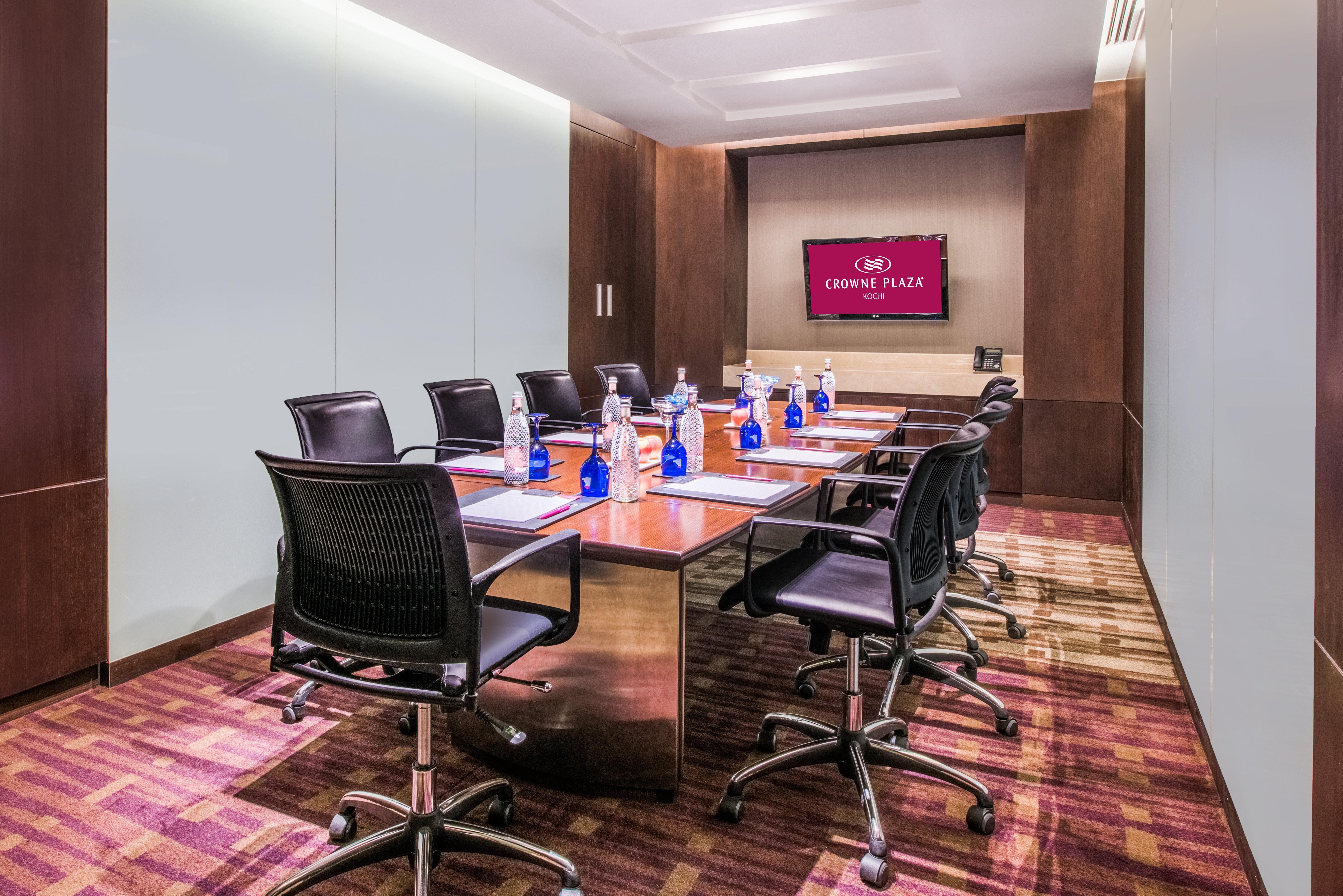 Crowne Plaza Kochi By Ihg Hotel Exterior foto Meeting room